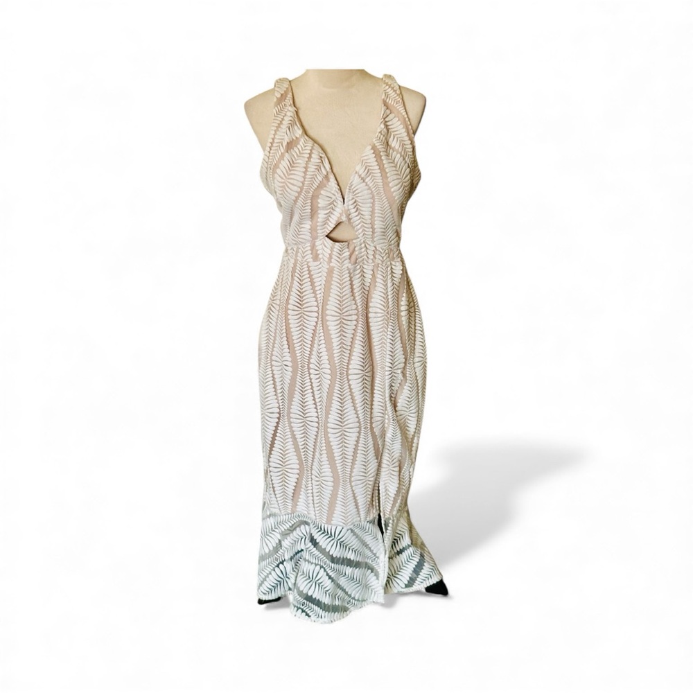 Guess Sz 14 Cream and White Embroidered Mesh Cutout Backless MIDI Dress w Slit